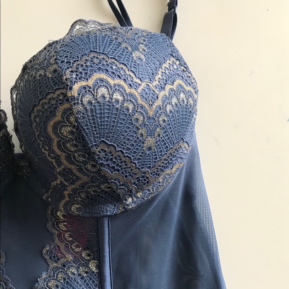 Corset Top - Picture 4 of 7